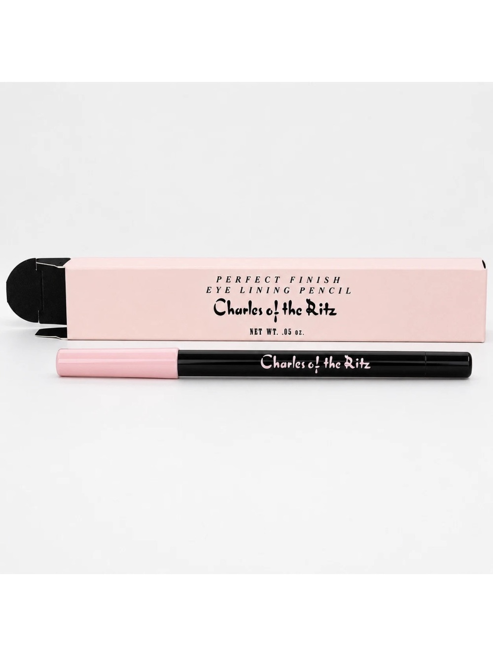 CHARLES OF THE RITZ Eye Lining Pencil Perfect Finish Black Color - Raven 01